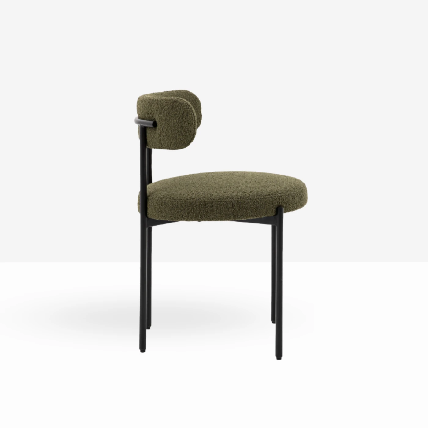 Cream boucle dining chair